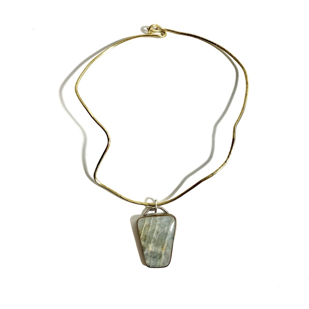 Artisan Green Calcite Handmade Crystal Pendant Gemstone Necklace Collar Gold